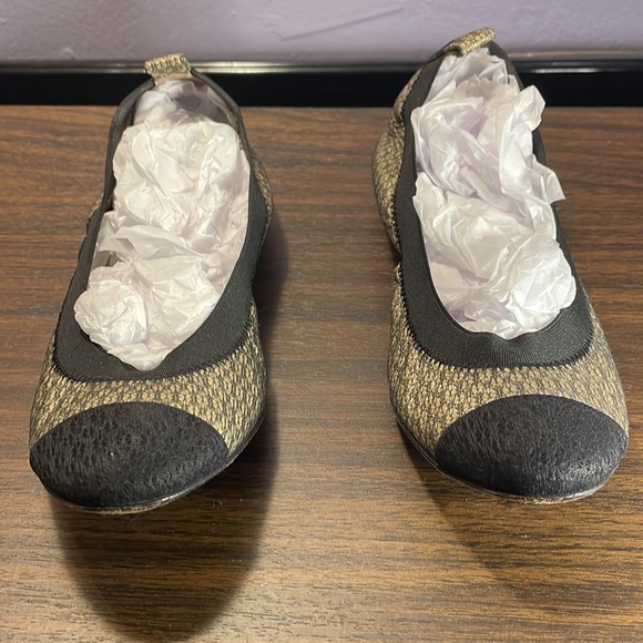 Chanel Metallic Gold Ballet Flats size 37, or US Women’s sz 7 - Picture 3 of 8